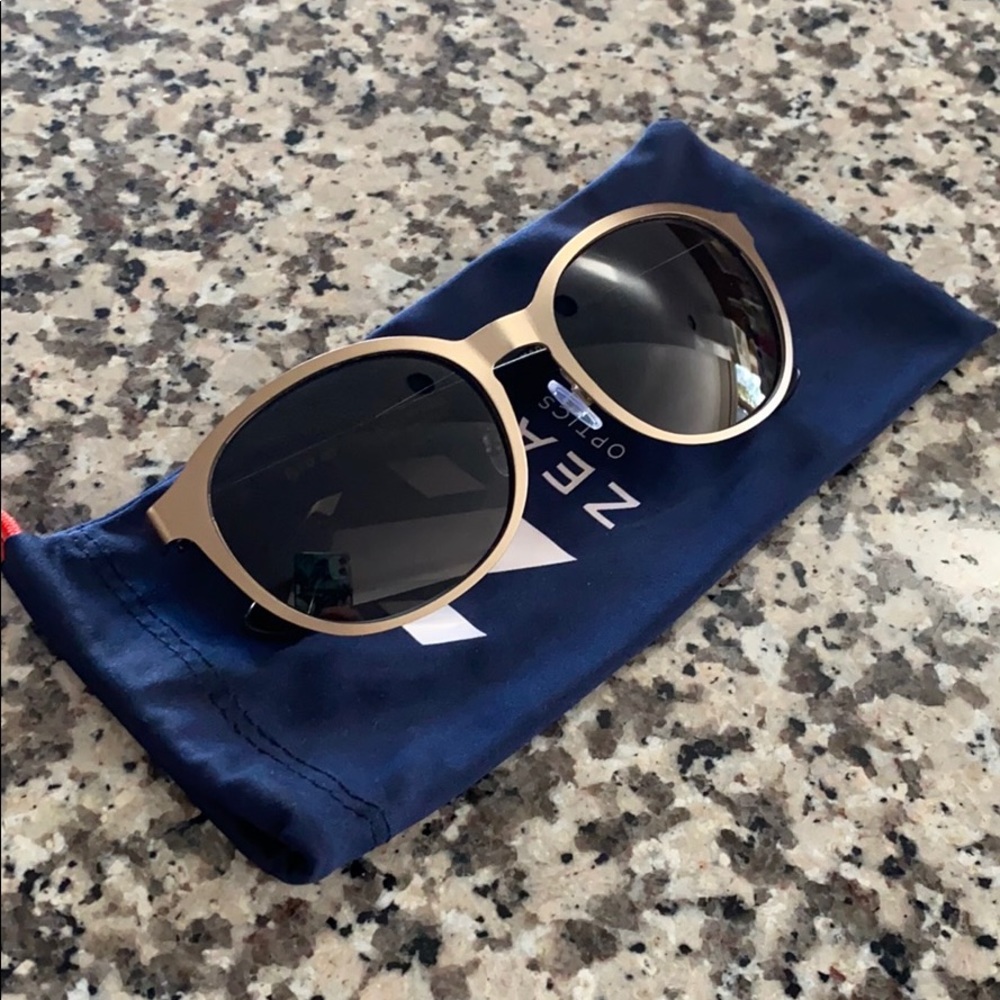 Zeal 6th street polarized sunglasses, new